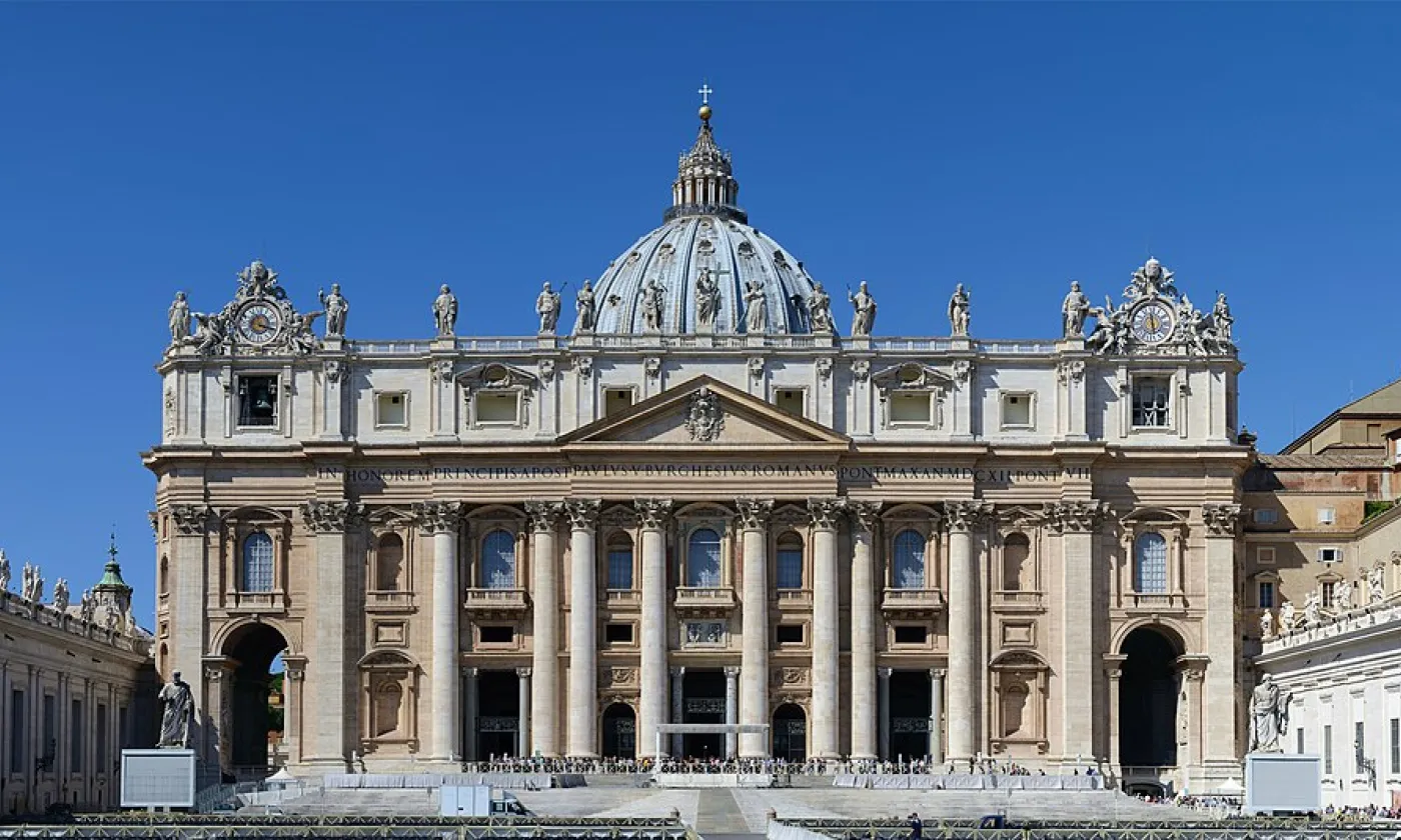 La basilique Saint-Pierre à Rome ©Alvesgaspar, CC BY-SA 4.0 Wikimedia Commons