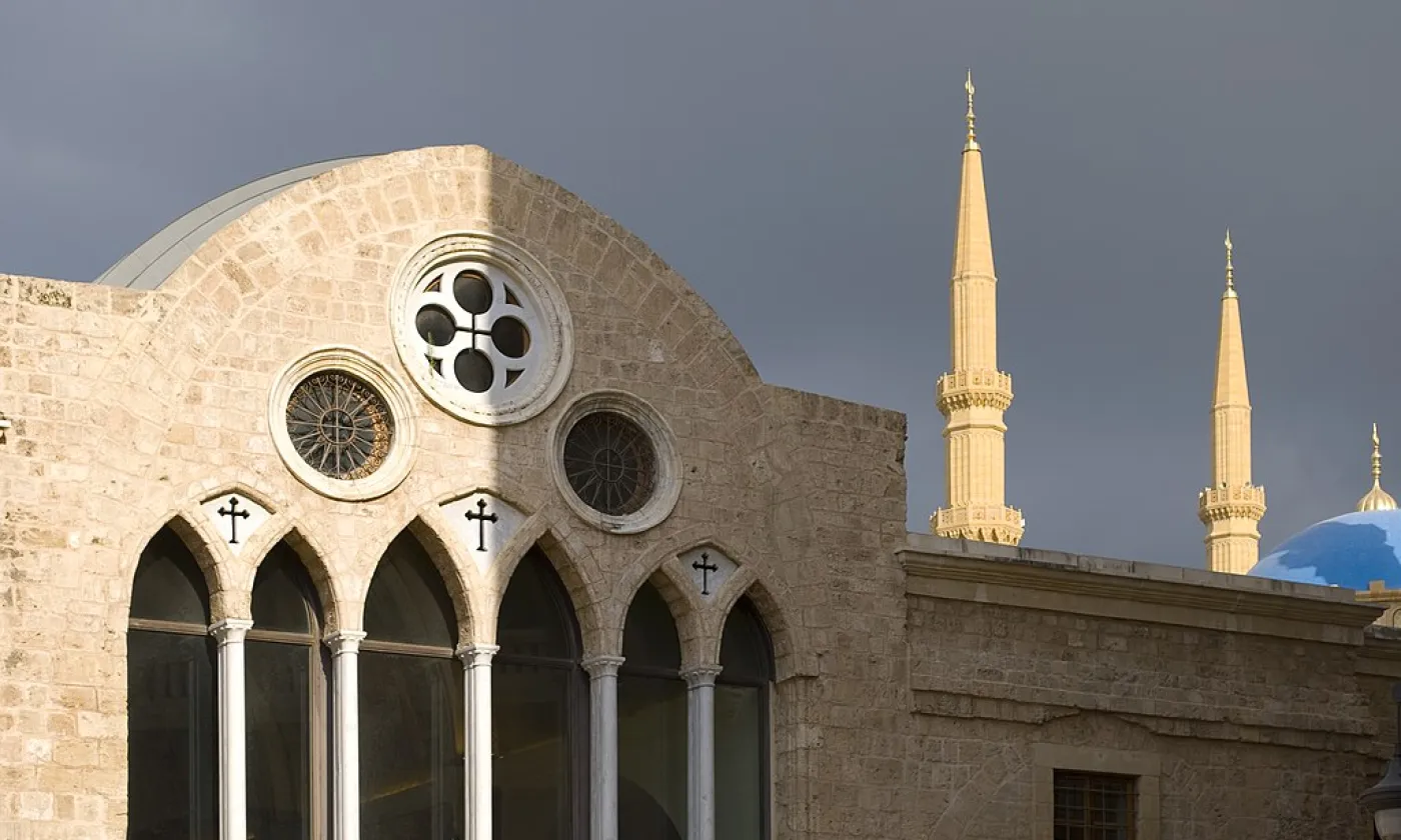 L'église grecque-orthodoxe Saint-George et la mosquée Mohammad Al-Amin à Beyrouth, au Liban ©Vladanr, CC BY-SA 3.0 Wikimedia Commons