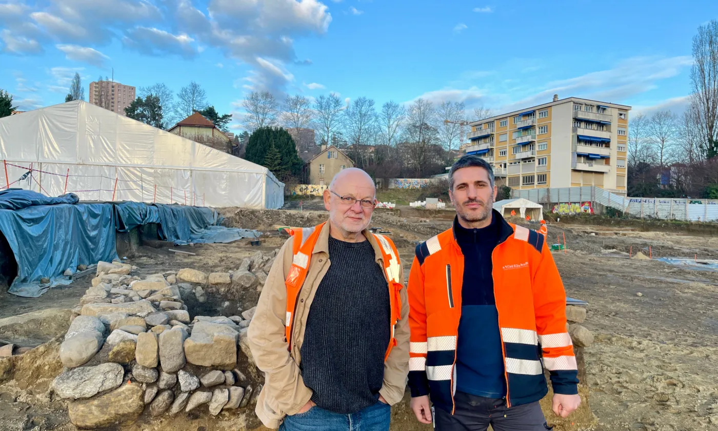 Laurent Flutsch, archéologue, à gauche, et Romain Guichon, responsable du chantier de Lousonna copyright : Jessica da Silva