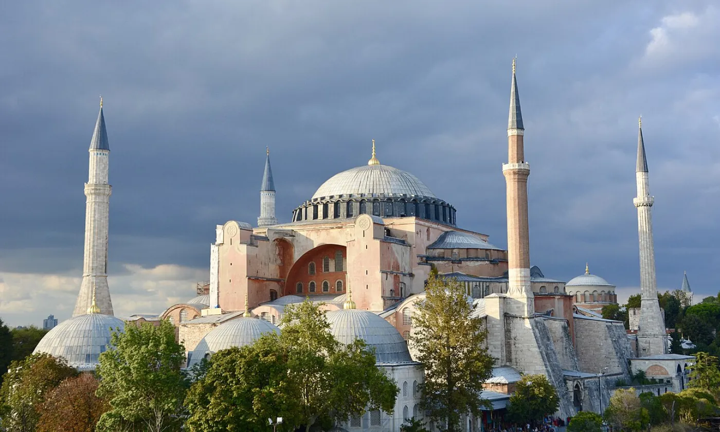 Sainte-Sophie, Istanbul ©Adli Wahid, CC BY-SA 3.0 Wikimedia Commons