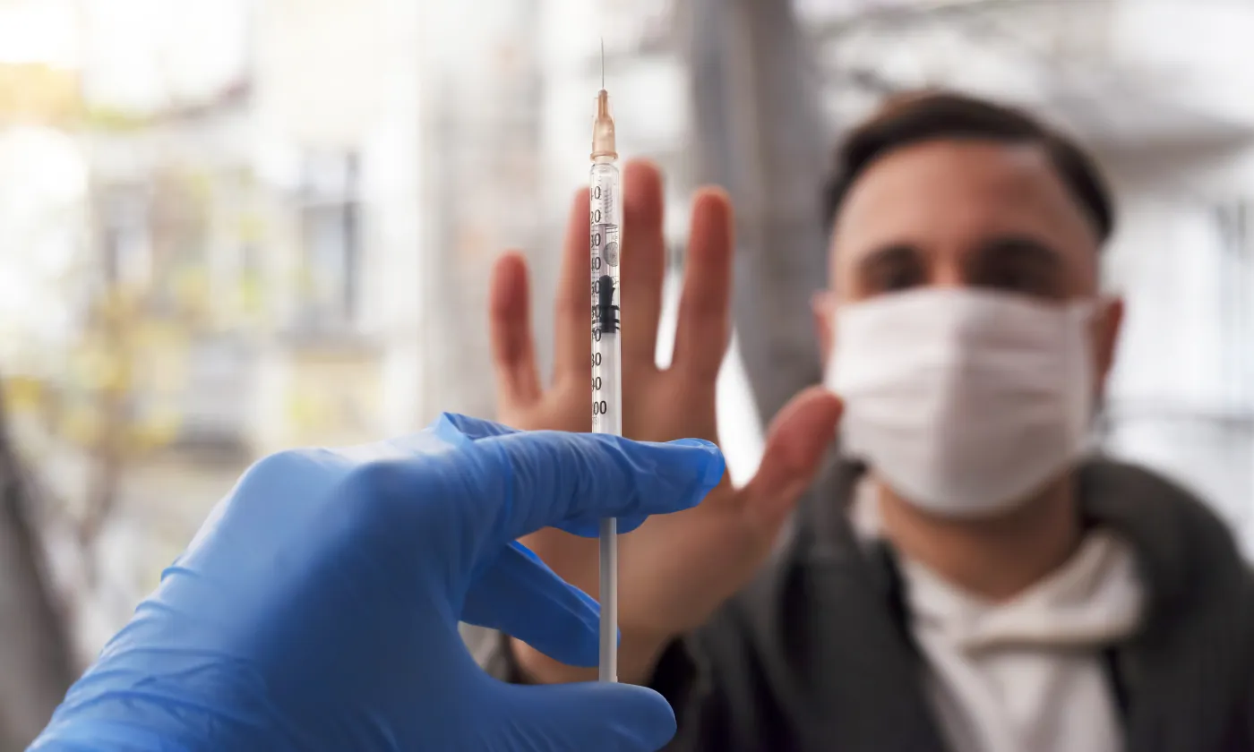 Aux États-Unis, certains croyants cherchent à obtenir une exemption religieuse pour éviter le vaccin.