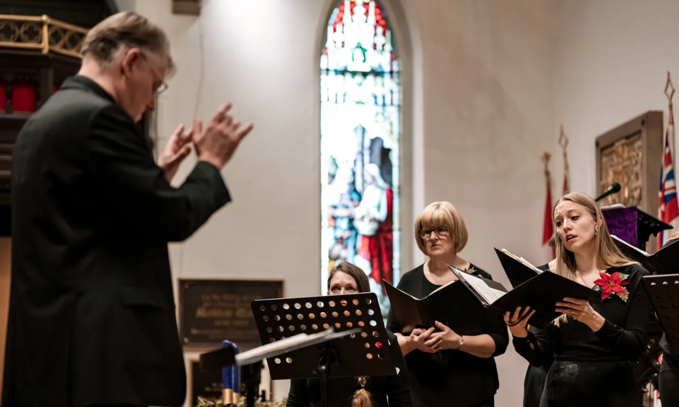 La joie de chanter à l’église ©iStock