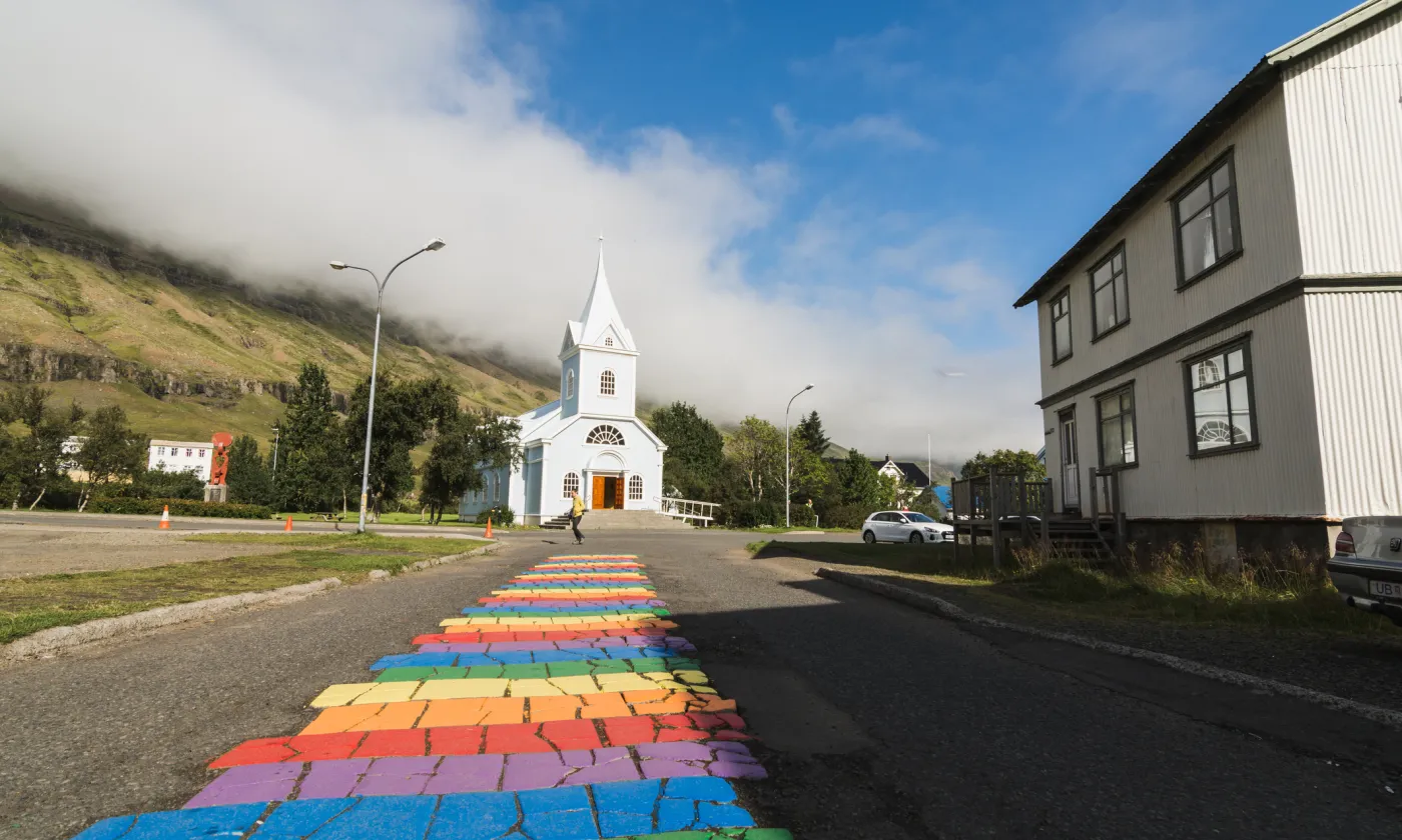 Refuse de célébrer un mariage homosexuel? «Les ministres du culte de droit public se voient exposés à un risque de responsabilité pénale» IStock