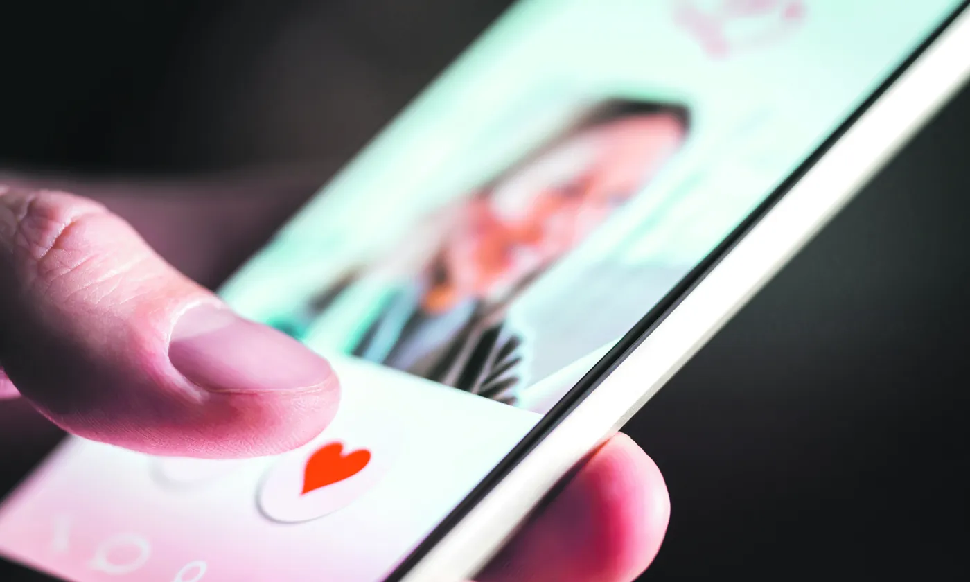Internet aurait-il fait de nos relations amoureuses un «marché»? Pas encore, démontrent Gina Potarca et France Ortelli dans leurs recherches. © Tero Vesalainen/iStock