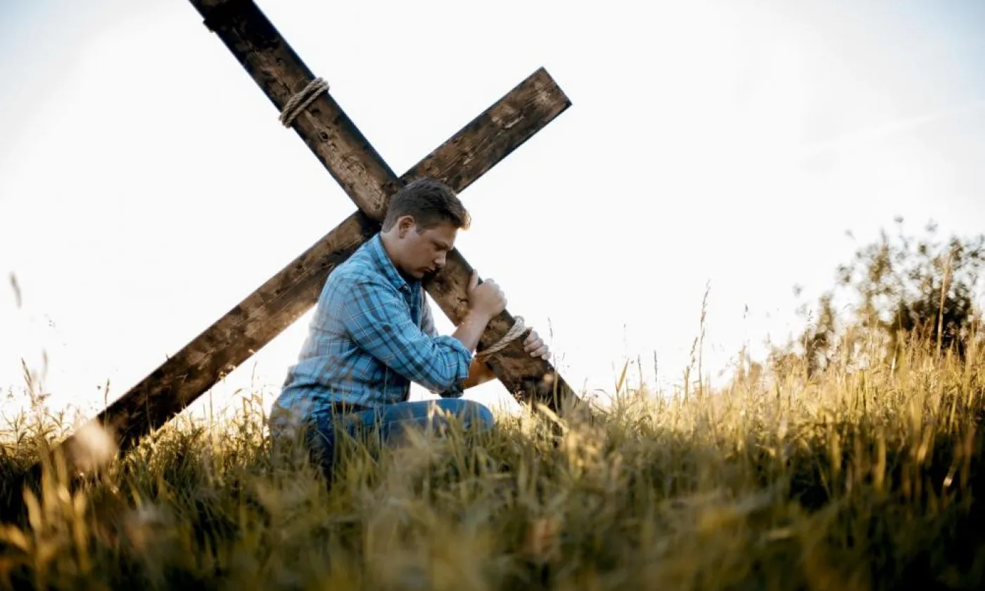 Que crucifier en soi? Porter sa croix à la suite du Christ